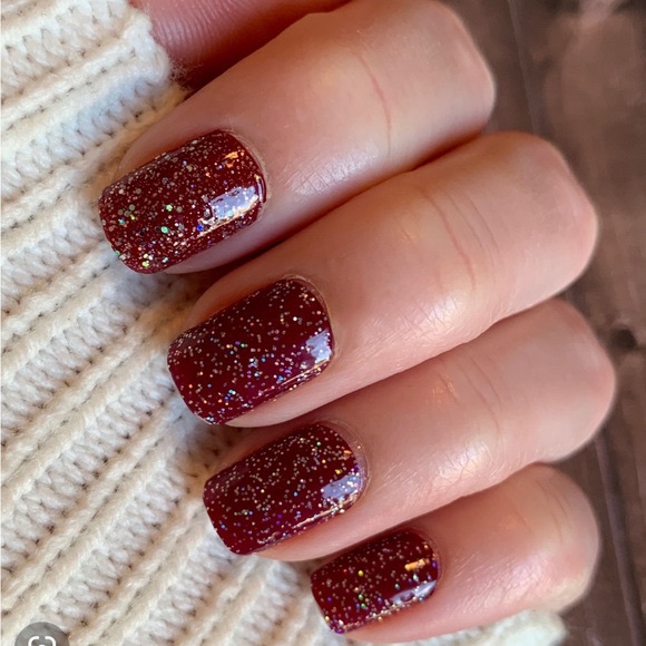 Color Street | Black Cherry Bonbon nail polish strips - Picture 1 of 3